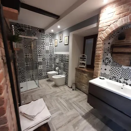 Oda ve Kahvaltı Ai Silio La Morra